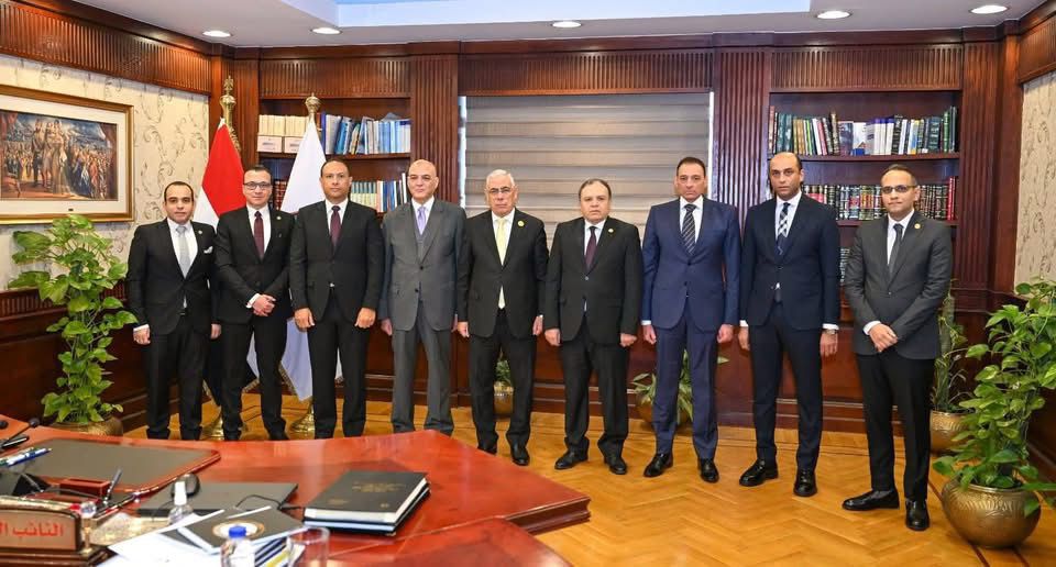 النائب العام يستقبل رئيس الاستئناف لنيابة استئناف طنطا لعرض الكشوف ربع السنوية