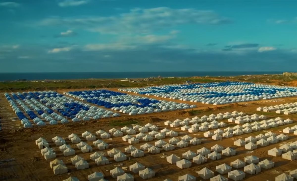 بتوجيهات شيخ الأزهر.. بيت الزكاة ينتهي من إنشاء أكبر مخيماته لإيواء النازحين الفلسطينيين بالقرب من نتساريم بغزة