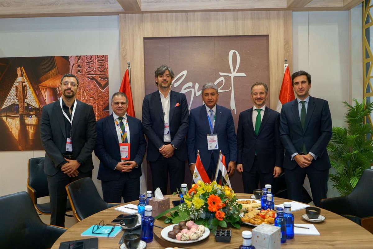 جانب من اللقاءات&nbsp;