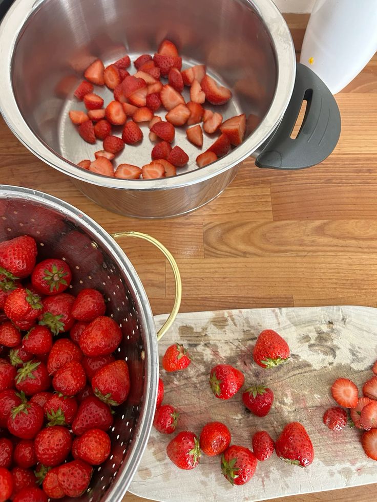 أسهل طريقة لعمل مربى الفراولة