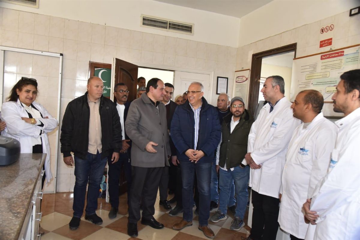 وزير الموارد المائية والري ونائب محافظ بورسعيد يتفقدان تطوير محطة رفع القنطرة غرب