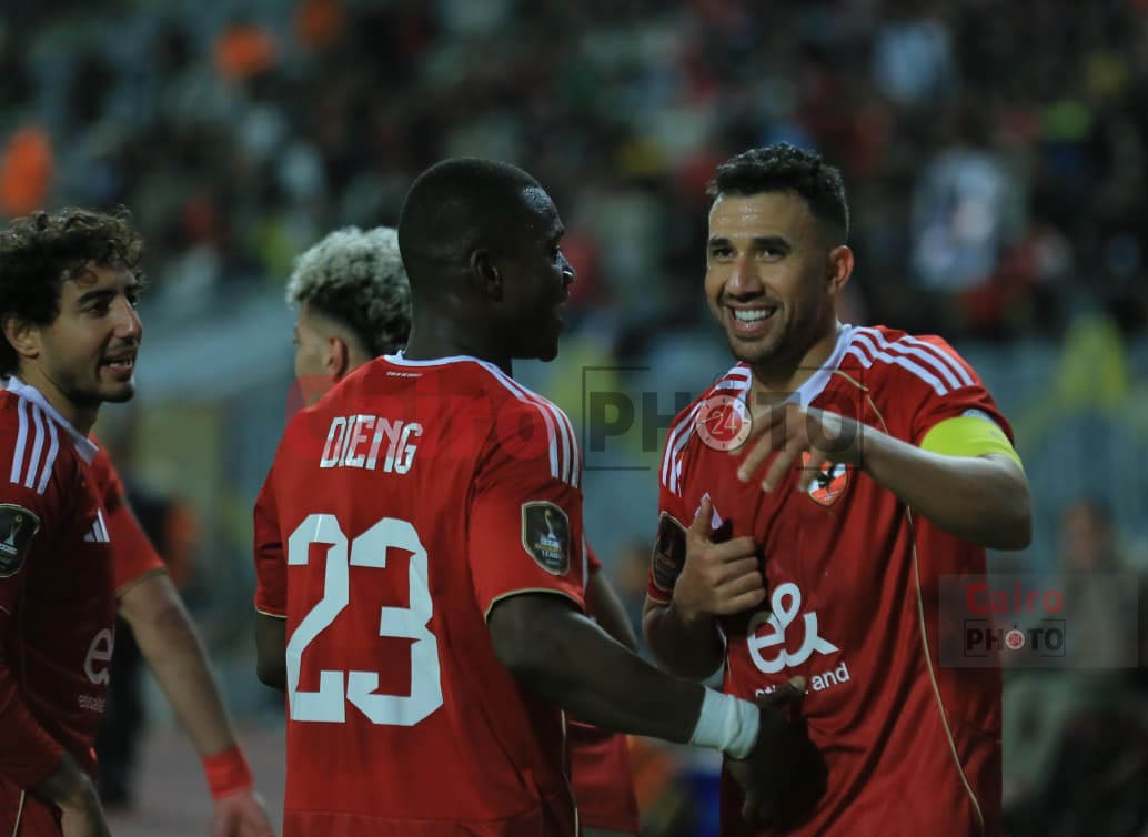 احتفال تريزيجيه بهدفه في مرمى يانج أفريكانز