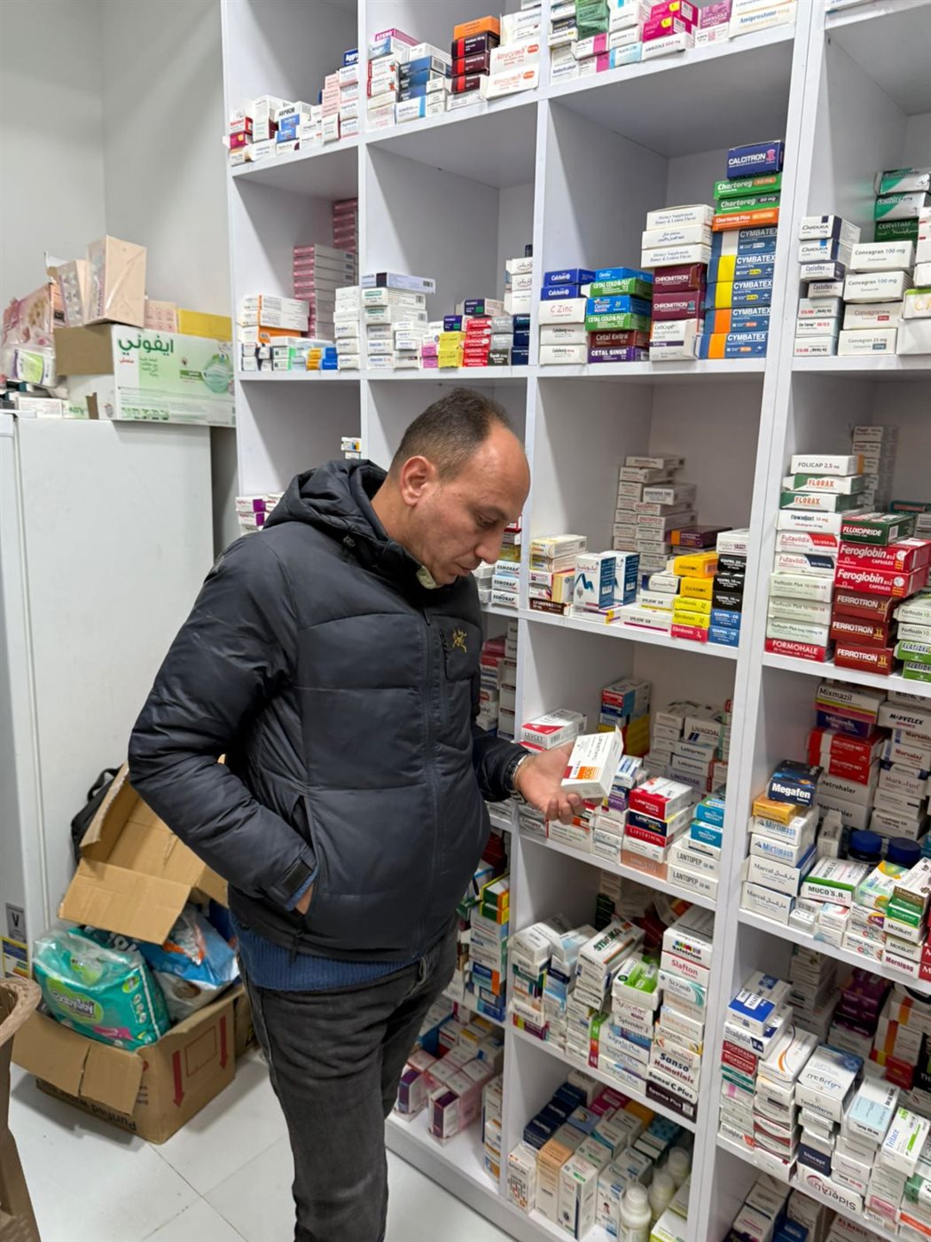 تموين الفيوم يضبط أدوية مهربة ومغشوشة ويغلق صيدليتين بأبشواي وسنورس