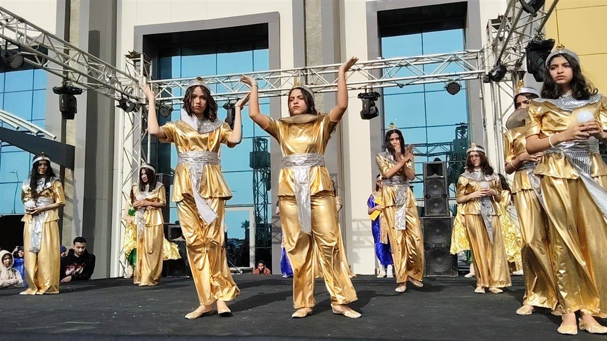 طلاب الجيزة من معرض القاهرة الدولي للكتاب