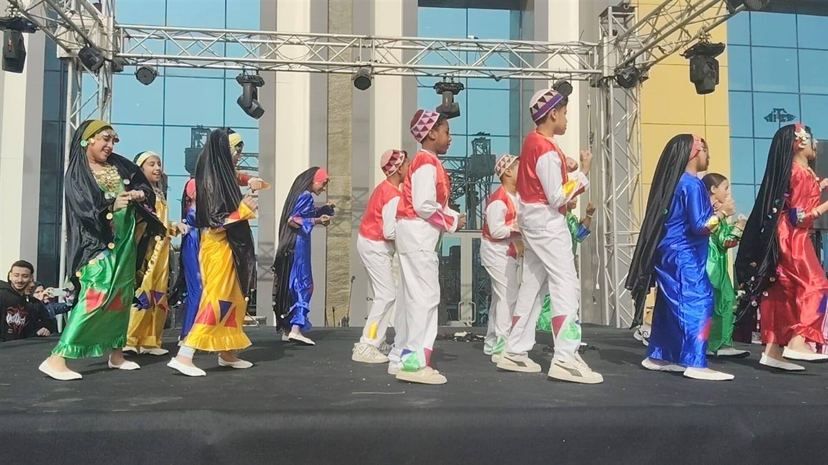 طلاب الجيزة من معرض القاهرة الدولي للكتاب