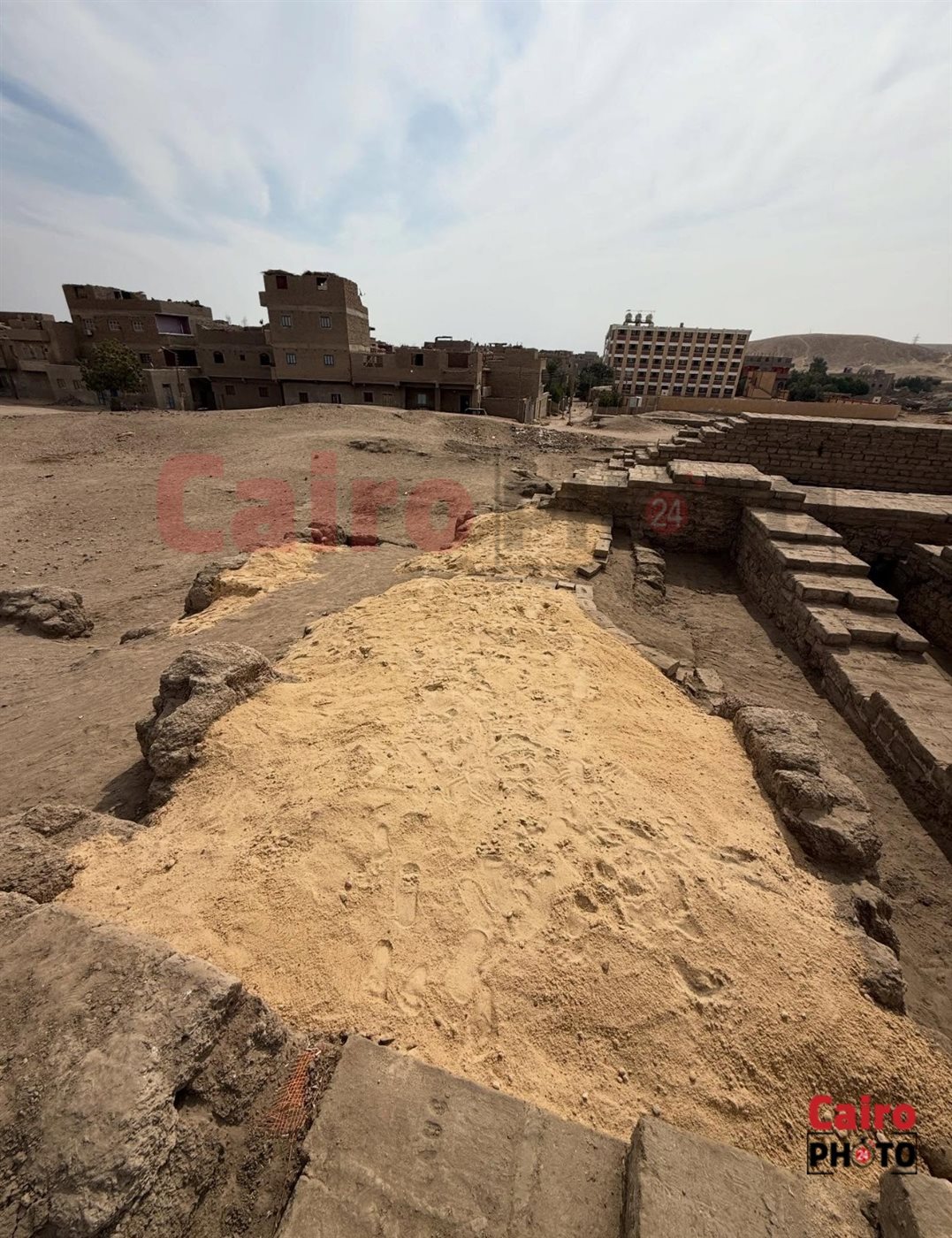 الأسبوع الثالث من حفائر منطقة دير البلاص الأثرية بقنا&nbsp;