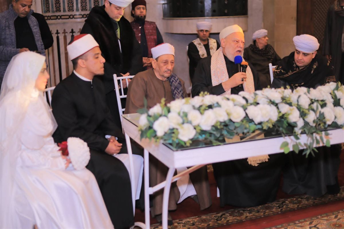 الشيخ ياسين التهاني يحتفل بعقد قران حفيدته