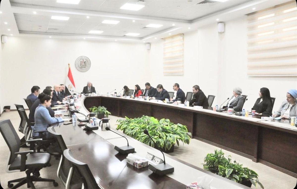 وزير التعليم العالي والسفير الفرنسي