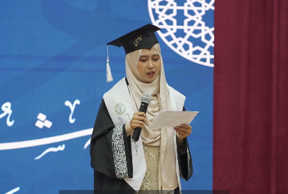 أول تعليق من الخريجة الإندونيسية بعد تصدرها التريند