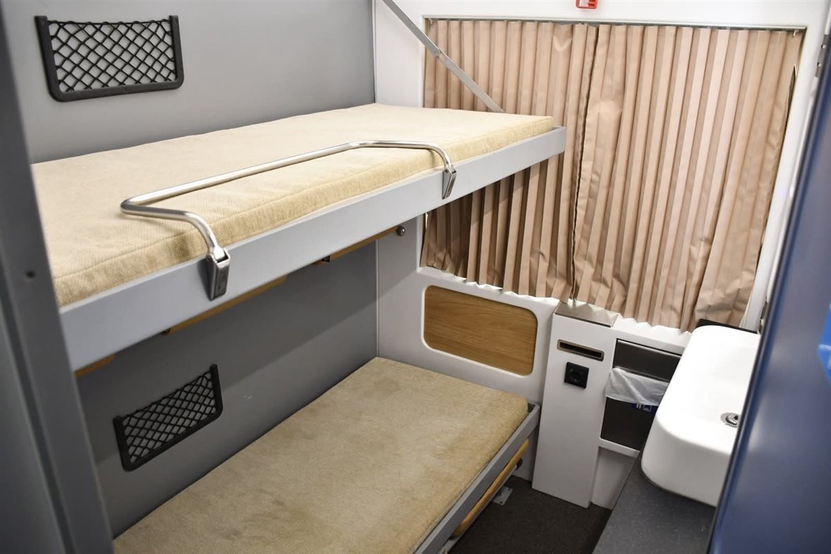 عربات النوم بالخدمة الجديدة