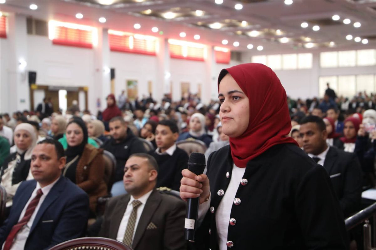 جانب من لقاء محافظ الوادي الجديد