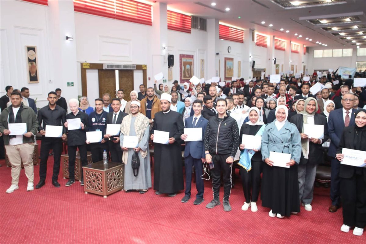 جانب من لقاء محافظ الوادي الجديد