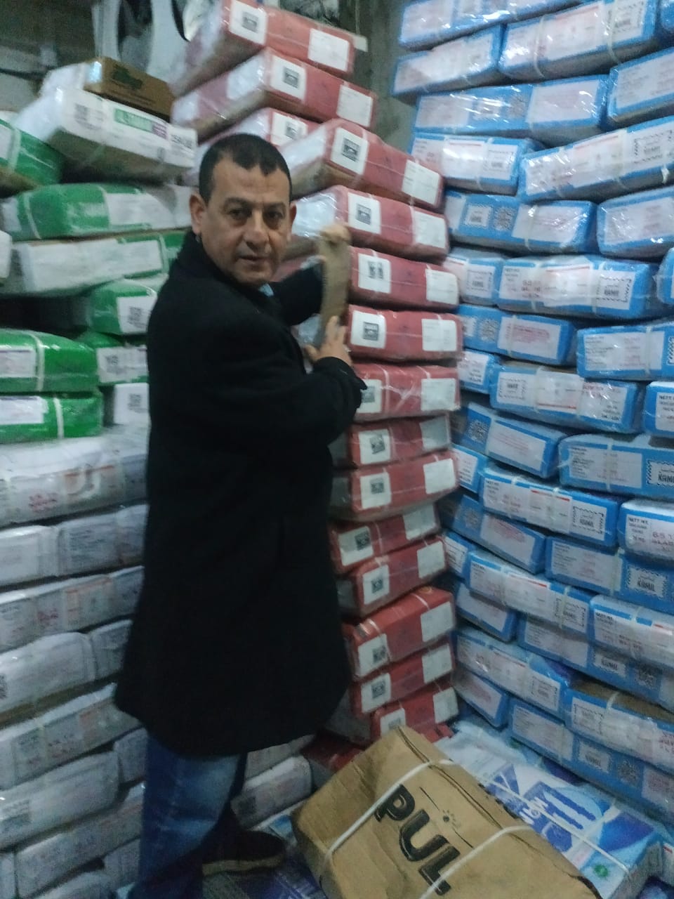 ضبط 300 كيلو لحوم مجهولة المصدر وطن جلسرين غير مطابق للمواصفات في حملة لتموين الغربية