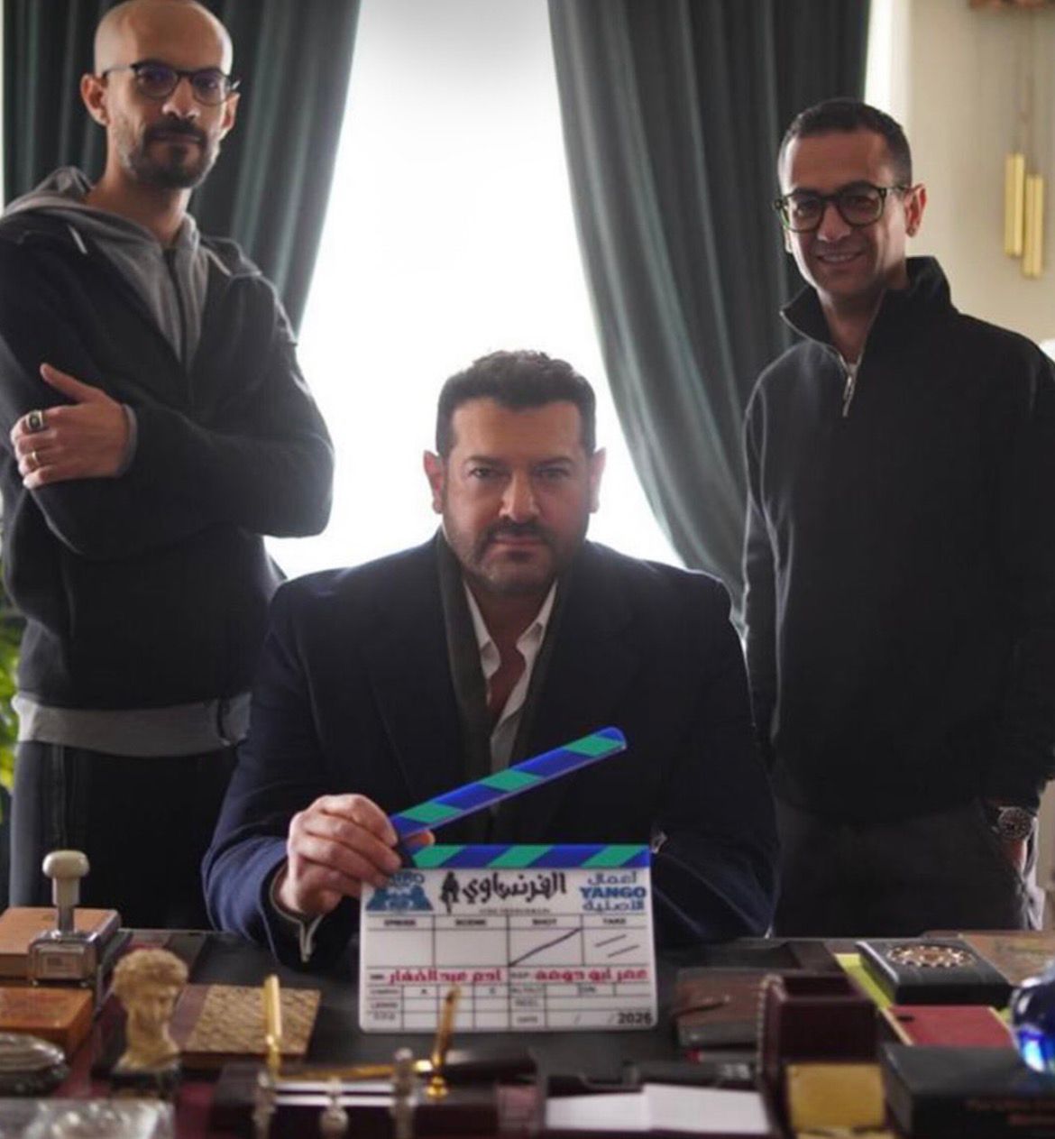 هكذا يظهر عمرو يوسف بالصور الأولى من كواليس مسلسل الفرنساوي