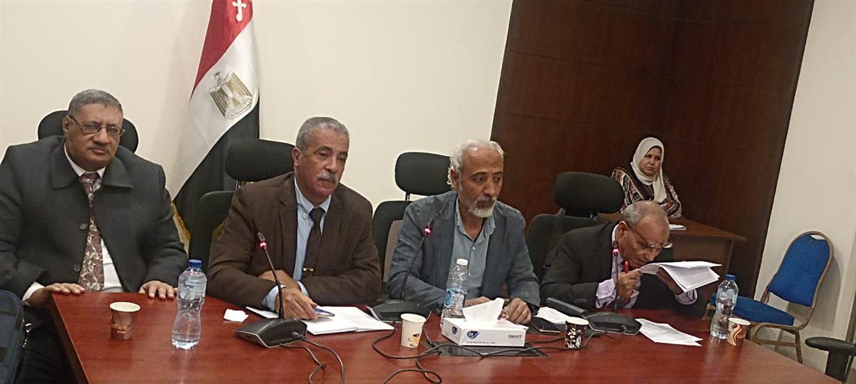 الندوة