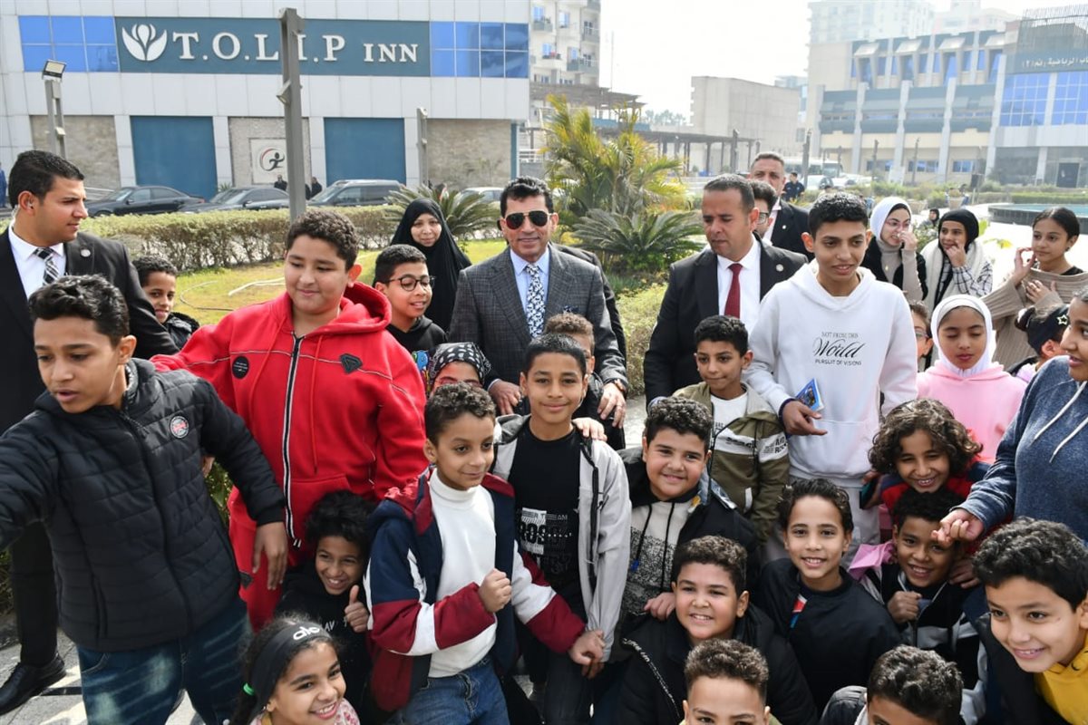 <strong>وزير الشباب والرياضة يتابع تطبيق الكود الطبي للرياضيين بوحدة الطب الرياضي بالمعادي</strong>