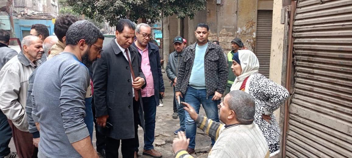 رئيس حي باب الشعرية يتفقد العقار