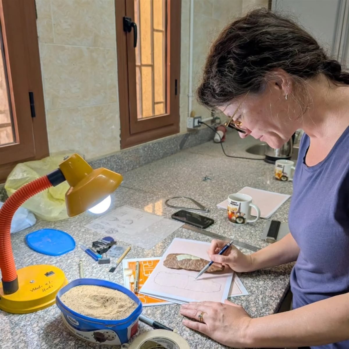 موسم الدراسة الأثرية بوادي الهودي شرق أسوان