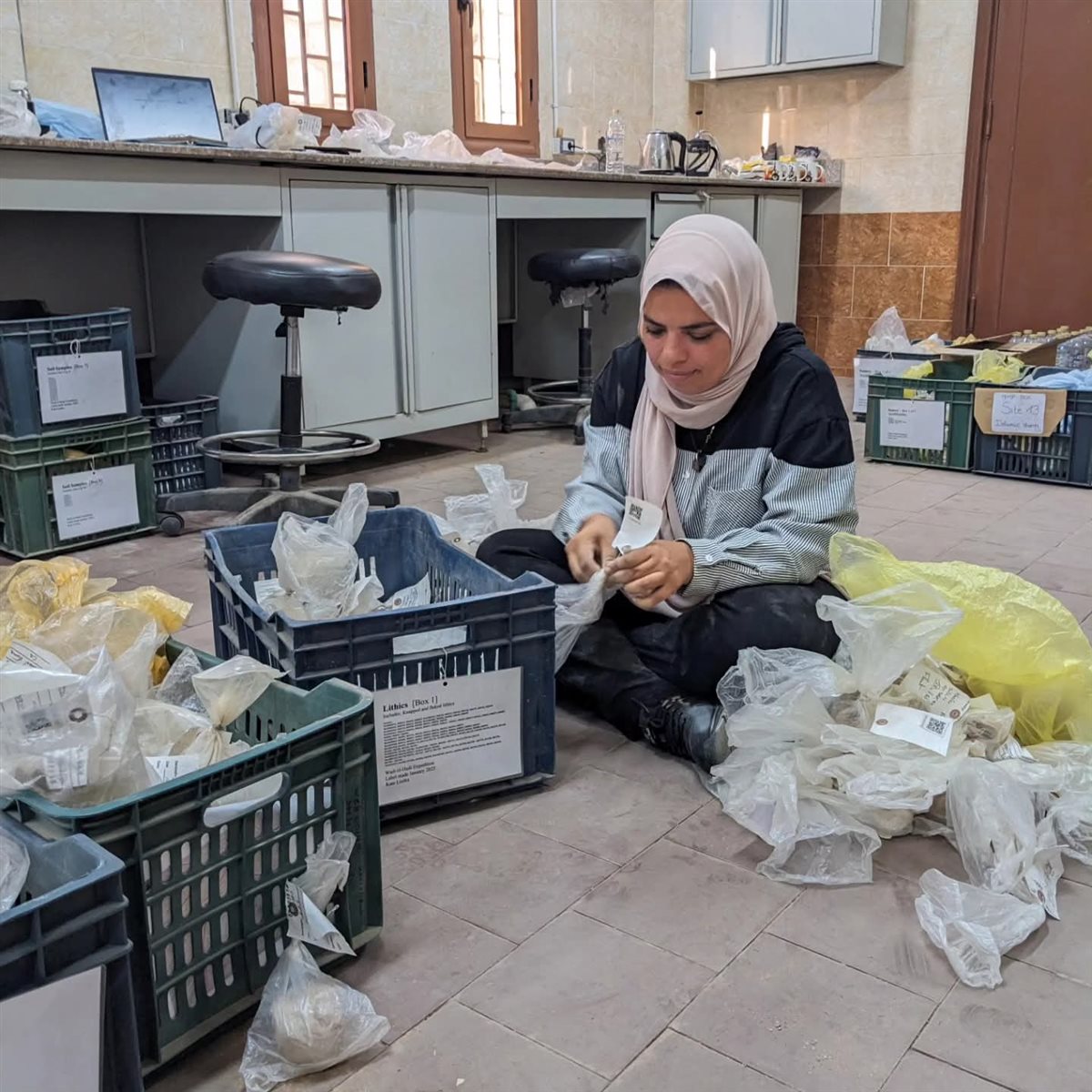 موسم الدراسة الأثرية بوادي الهودي شرق أسوان