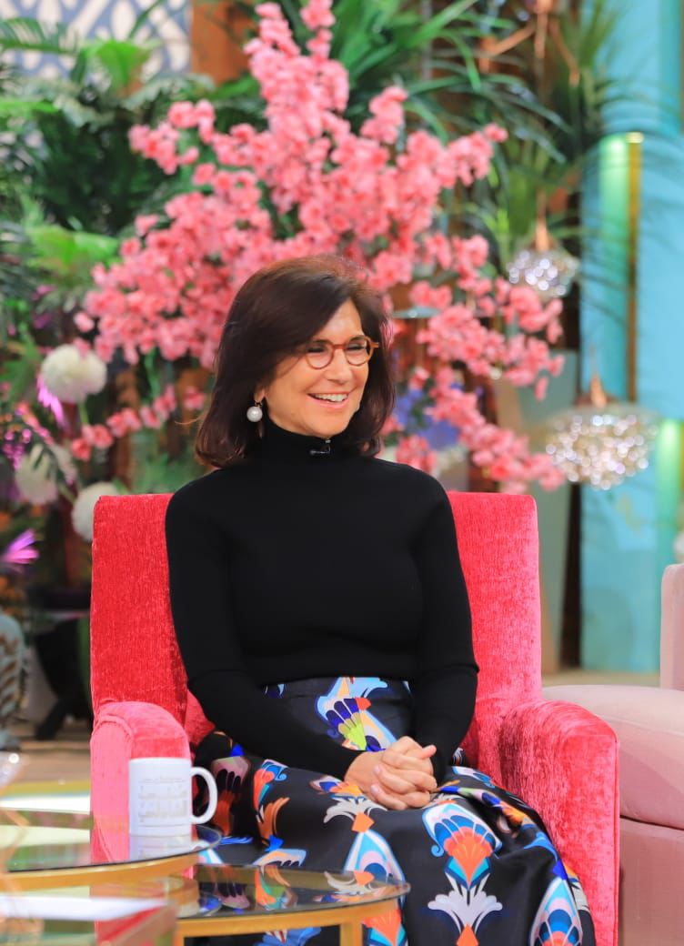 أبطال مليون باوند منيو ضيوف معكم منى الشاذلي