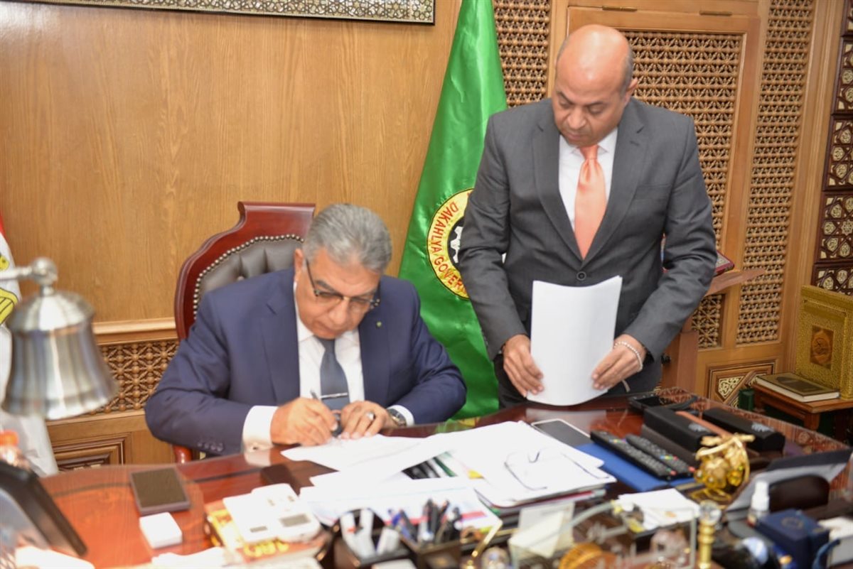 محافظ الدقهلية يعتمد نتيجة امتحانات الفصل الدراسي الأول للشهادة الإعدادية