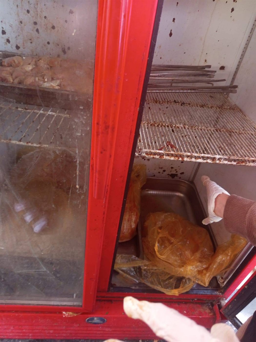 ضبط لحوم فاسدة بمطعمين في الأقصر