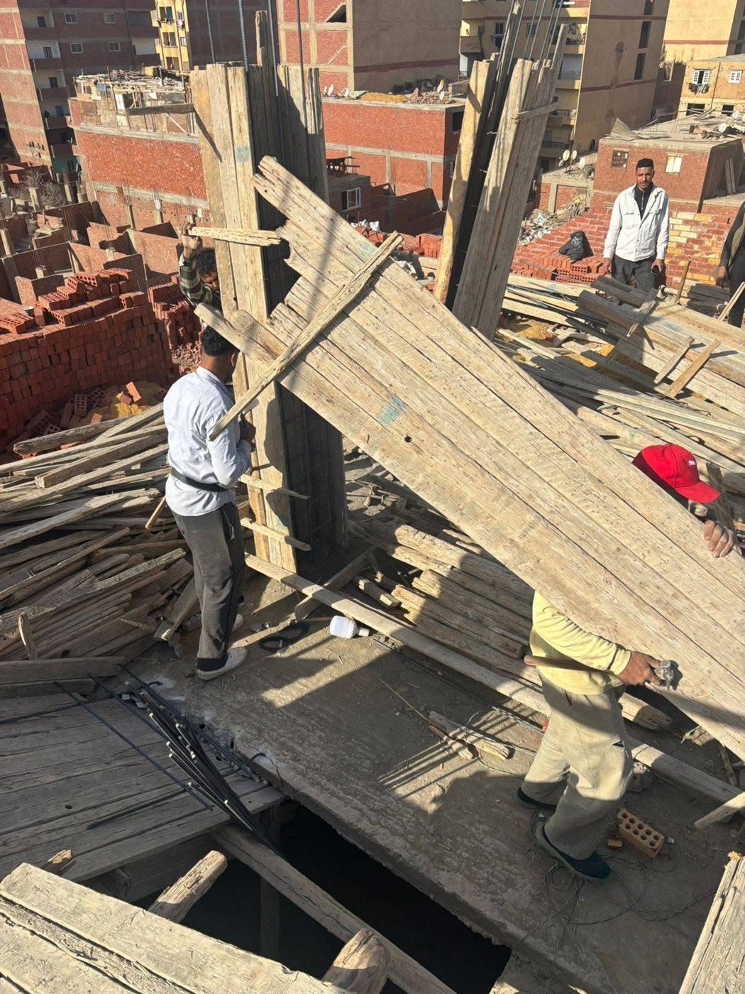 إزالة شدات خشبية