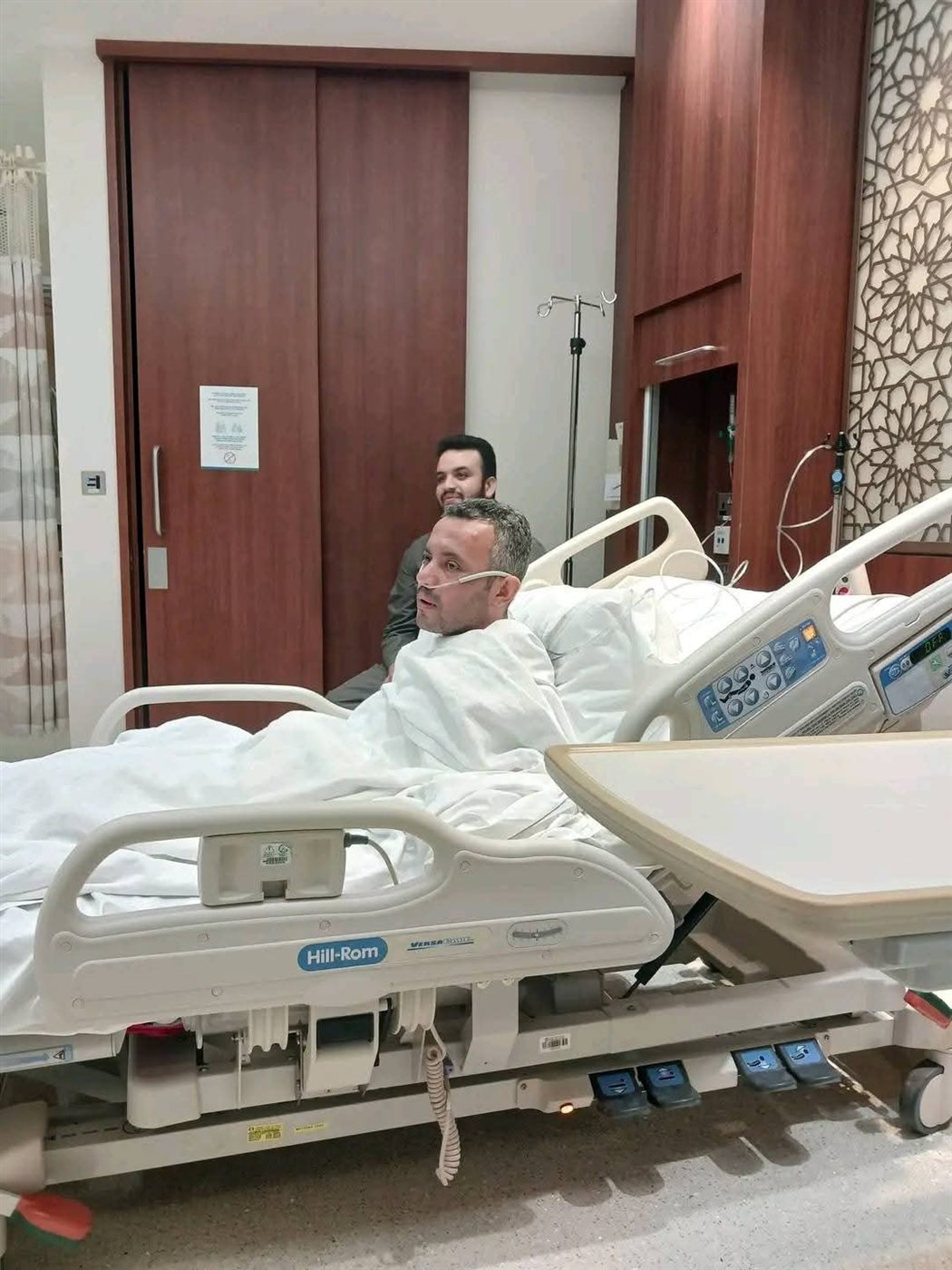 أحمد خاطر مريض تليف الرئة قبل دخول العمليات&nbsp;