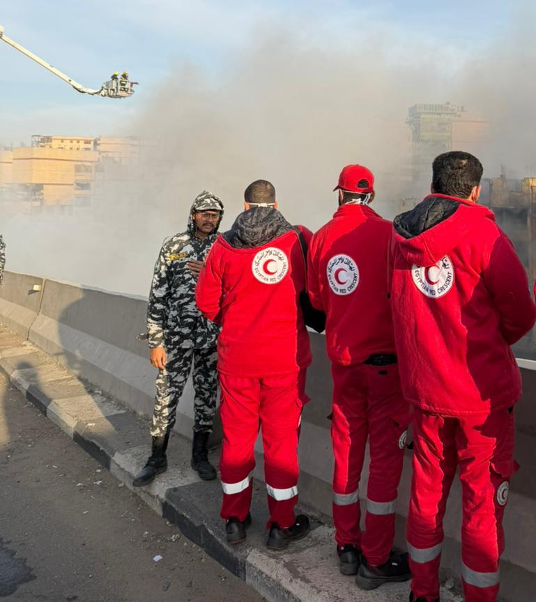 الهلال الأحمر المصري يساند جهود الحماية المدنية والإسعاف في حريق بمنطقة الزرايب