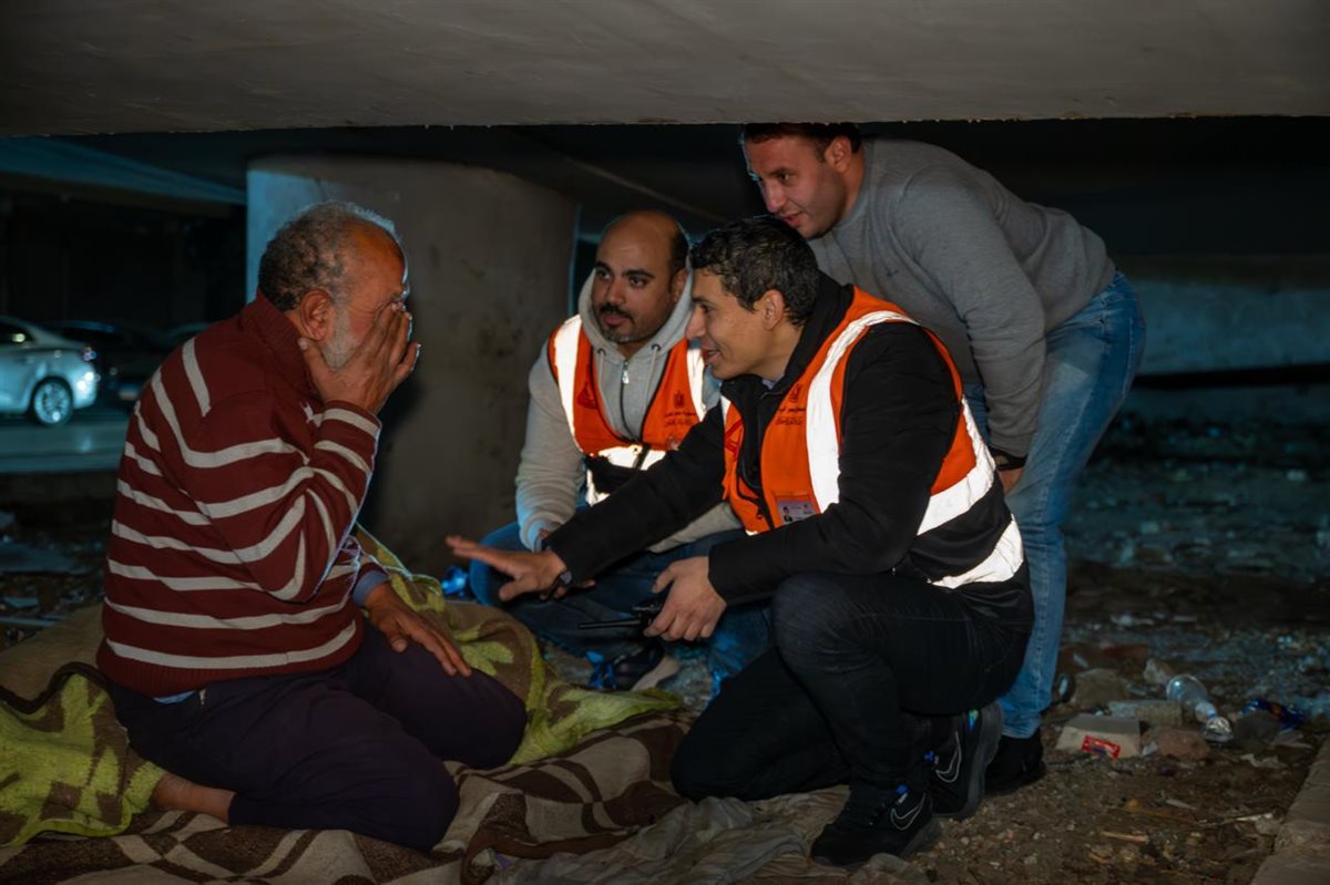 &nbsp;التضامن تكثف الحملات الليلية لإنقاذ مواطنين بلا مأوى.. ونقل ثلاث حالات بمنطقة مصر الجديدة لمجمع رعاية