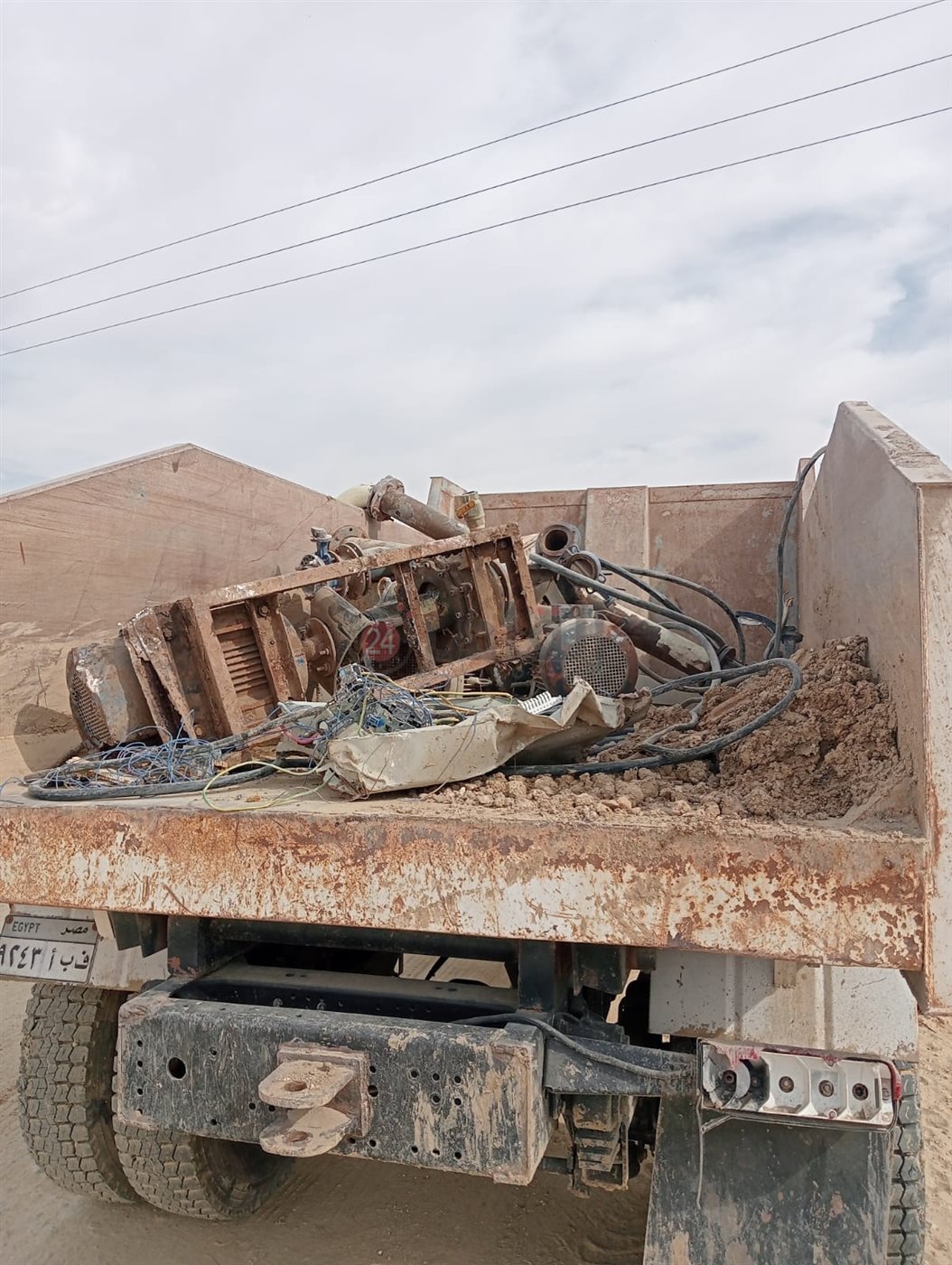 لا أحد فوق القانون.. إزالة تعديات جسيمة على أكثر من 400 فدان من أملاك الدولة بكوم أوشيم في الفيوم