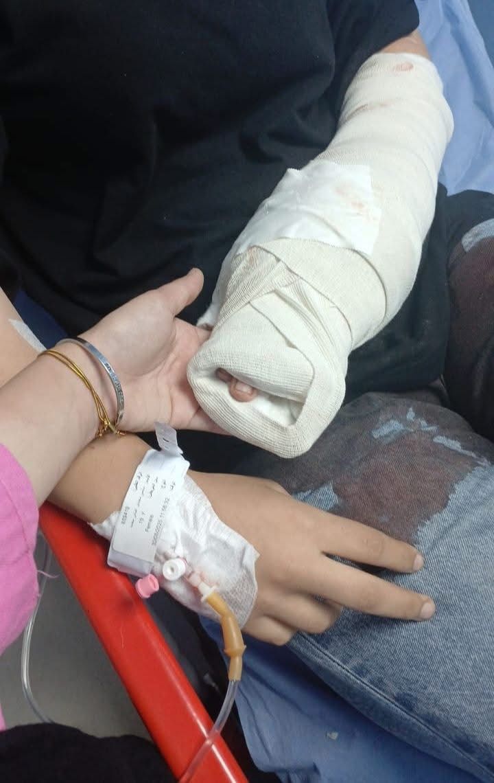 يد الفتاة&nbsp;