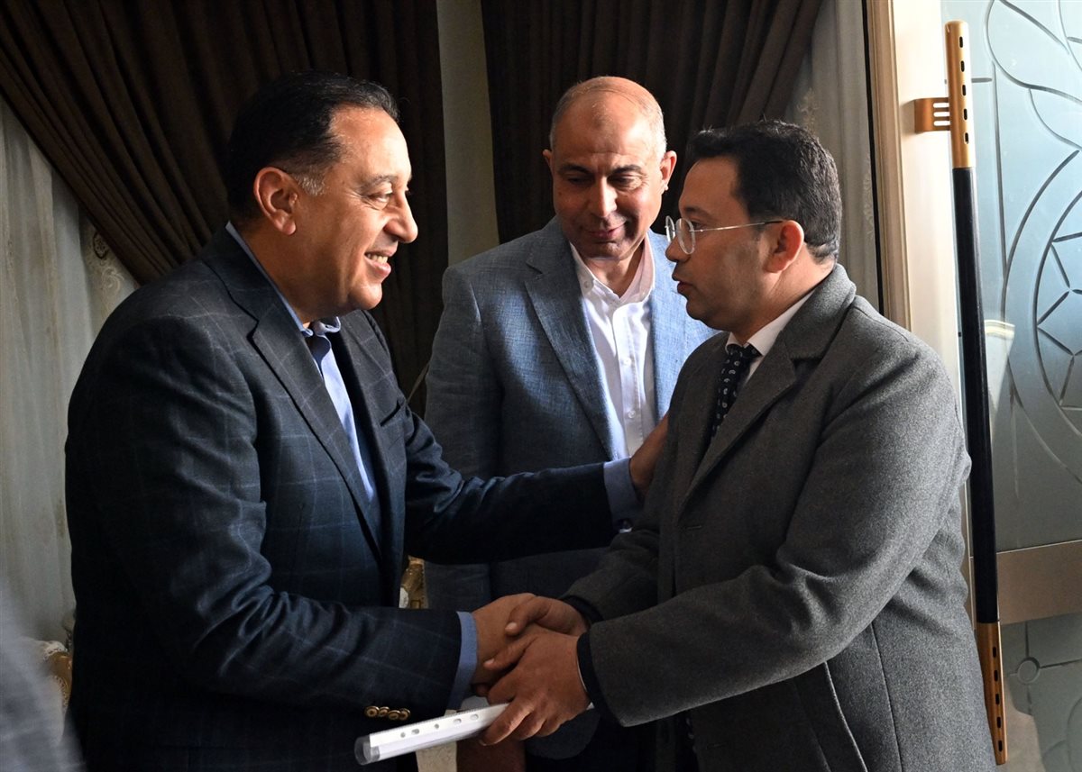 رئيس الوزراء يلتقي عددا من نواب البرلمان عن محافظة المنيا