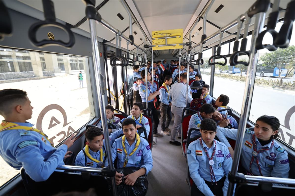 استقلال الوفود لاتوبيسات شركة اكتا بالعاصمة الجديدة