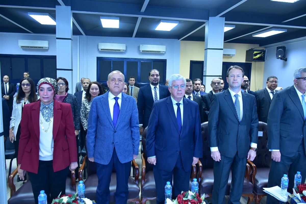 مركز «تمكين للإبداع والتكنولوجيا» بكلية الفنون الجميلة.