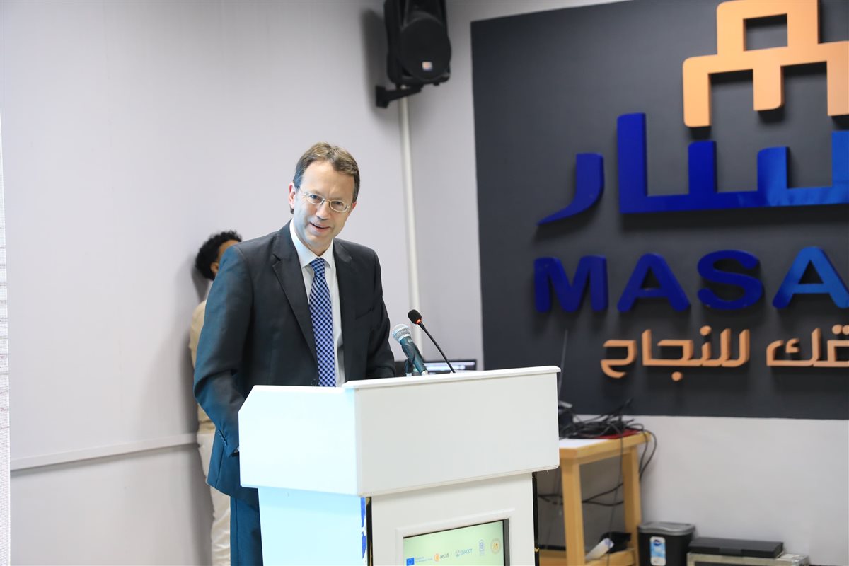 مركز «تمكين للإبداع والتكنولوجيا» بكلية الفنون الجميلة.