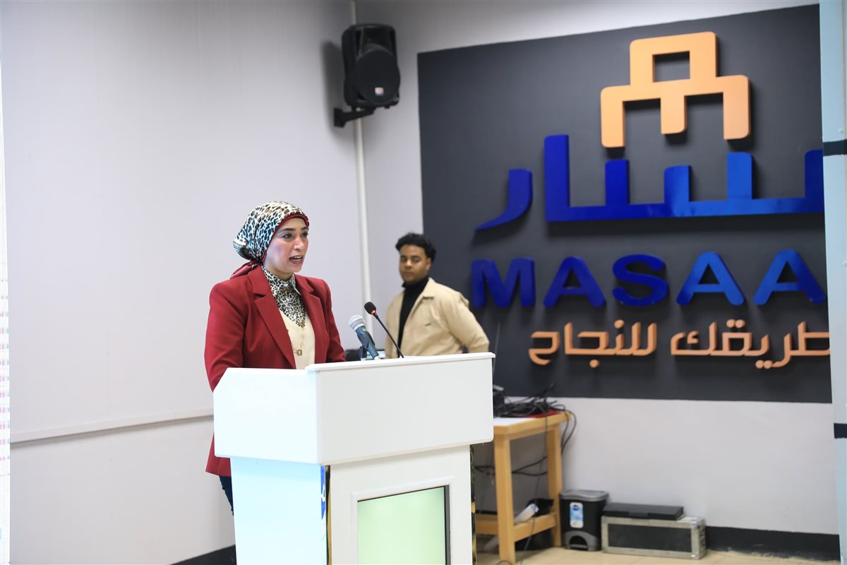 مركز «تمكين للإبداع والتكنولوجيا» بكلية الفنون الجميلة.