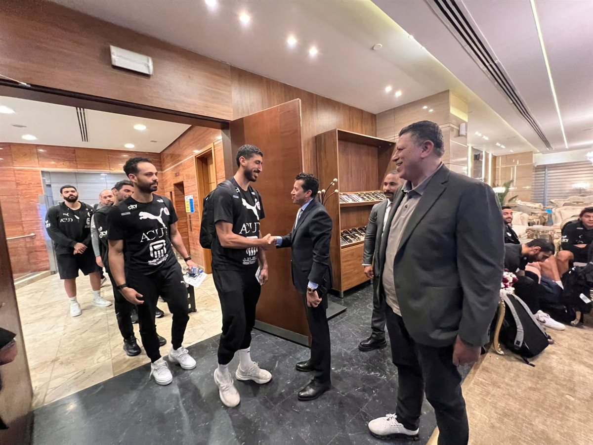 <strong>وزير الرياضة يستقبل بعثة منتخب اليد بعد التتويج بأمم إفريقيا</strong>