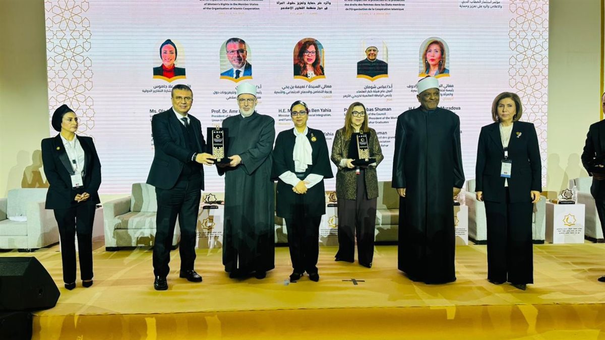 تكريم عمرو الليثي