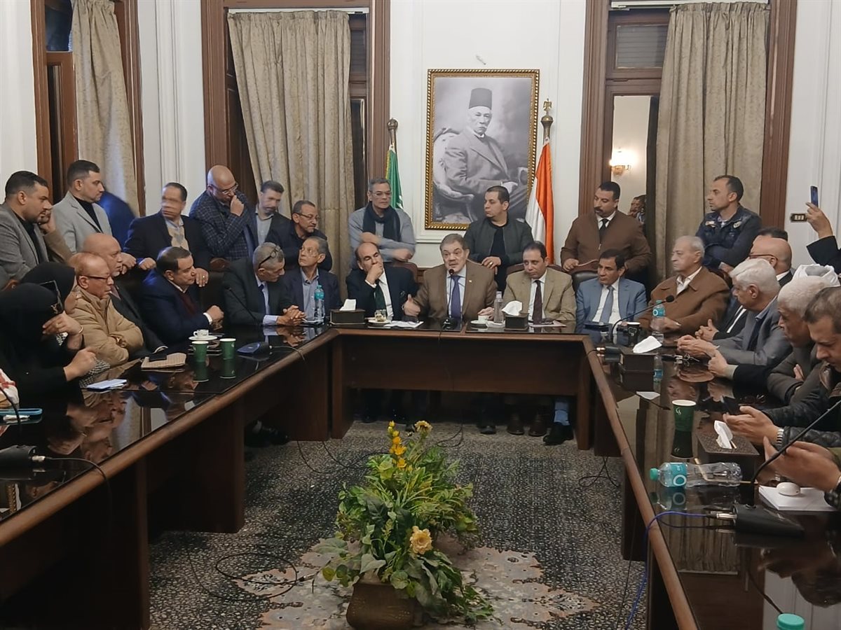 الدكتور السيد البدوي في مقر الهيئة العليا للحزب