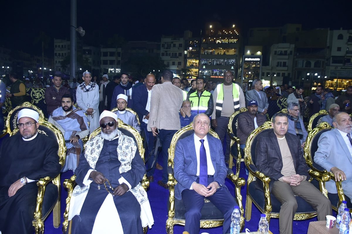 محافظ الأقصر يشهد الليلة الختامية لمولد أبوالحجاج