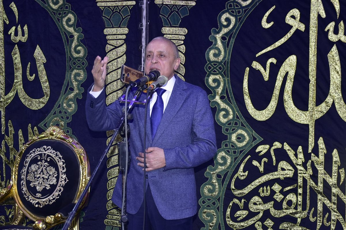 محافظ الأقصر يشهد الليلة الختامية لمولد أبوالحجاج