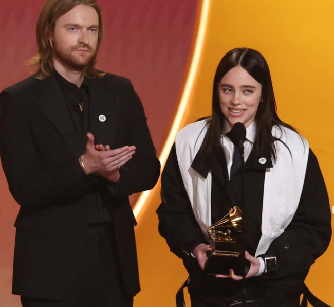 <strong>بيلي إيليش</strong>