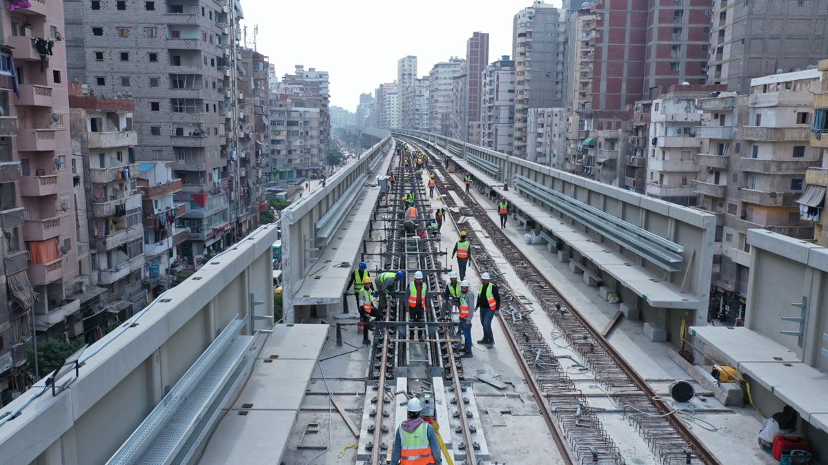 تقدم أعمال تنفيذ المرحلة الأولى لمشروع مترو الإسكندرية