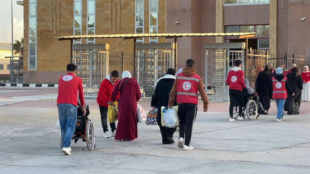 الهلال الأحمر المصري يواصل خدماته الإنسانية