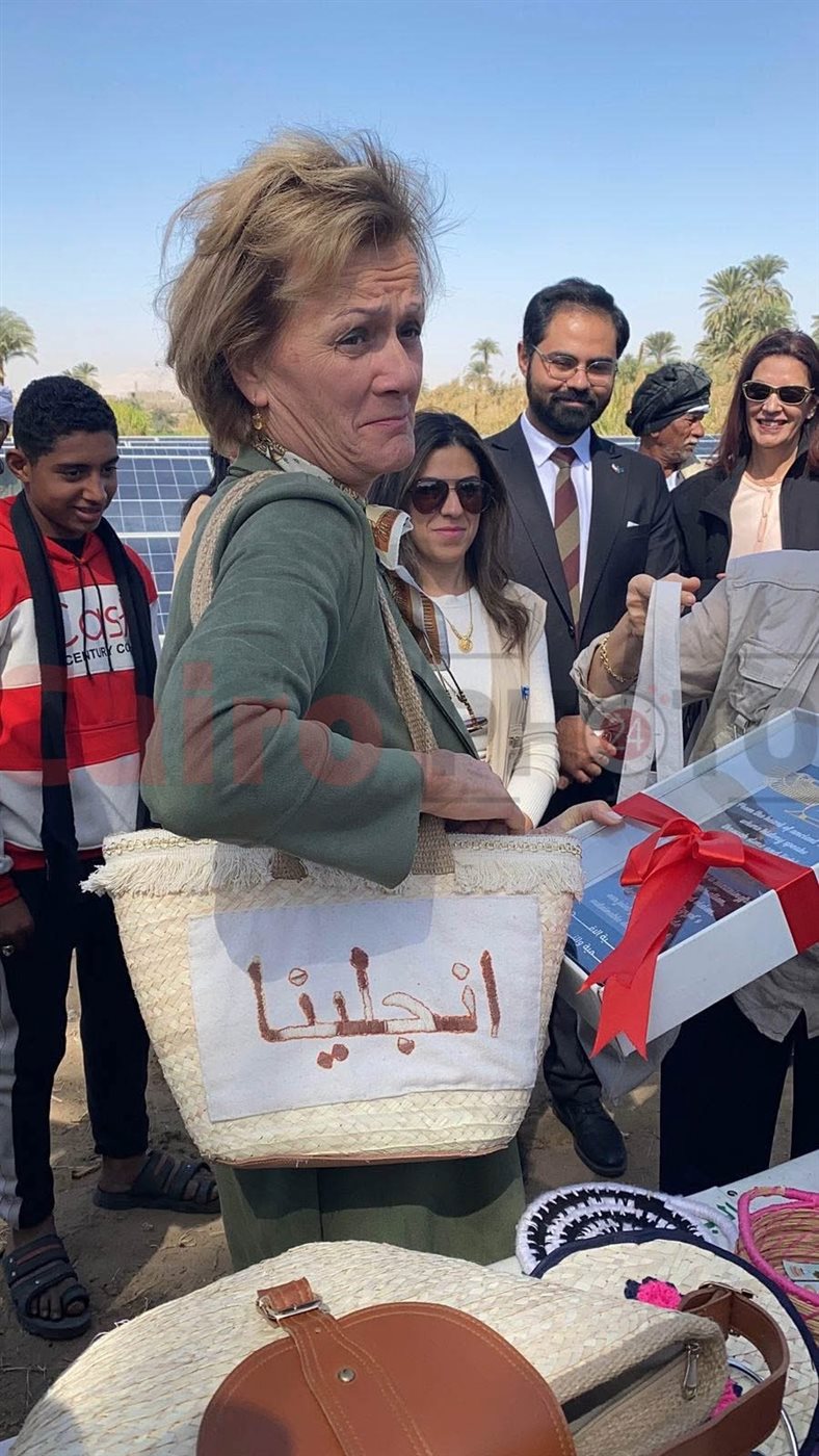 حقيبة هاند ميد بإسمها تبهر سفيرة الإتحاد الأوروبي&nbsp;