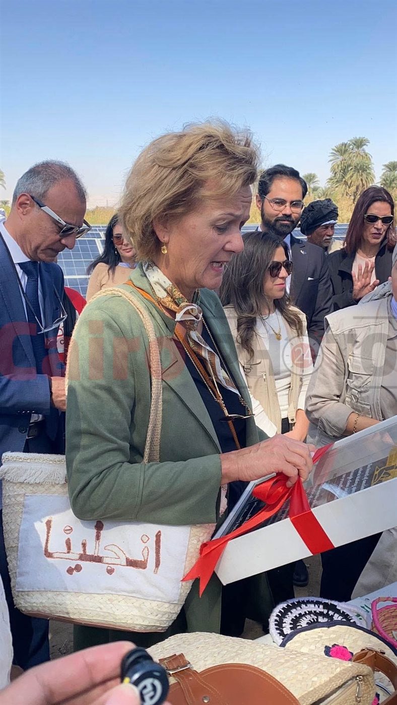 حقيبة هاند ميد بإسمها تبهر سفيرة الإتحاد الأوروبي&nbsp;