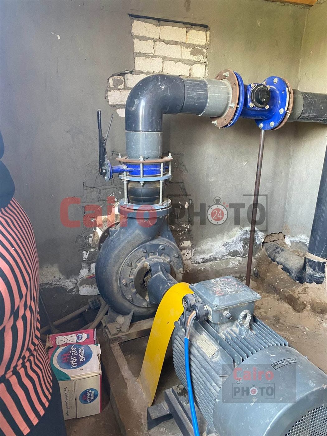 سفيرة الاتحاد الأوروبي تشير بعلامة الإعجاب للمنتج المصري