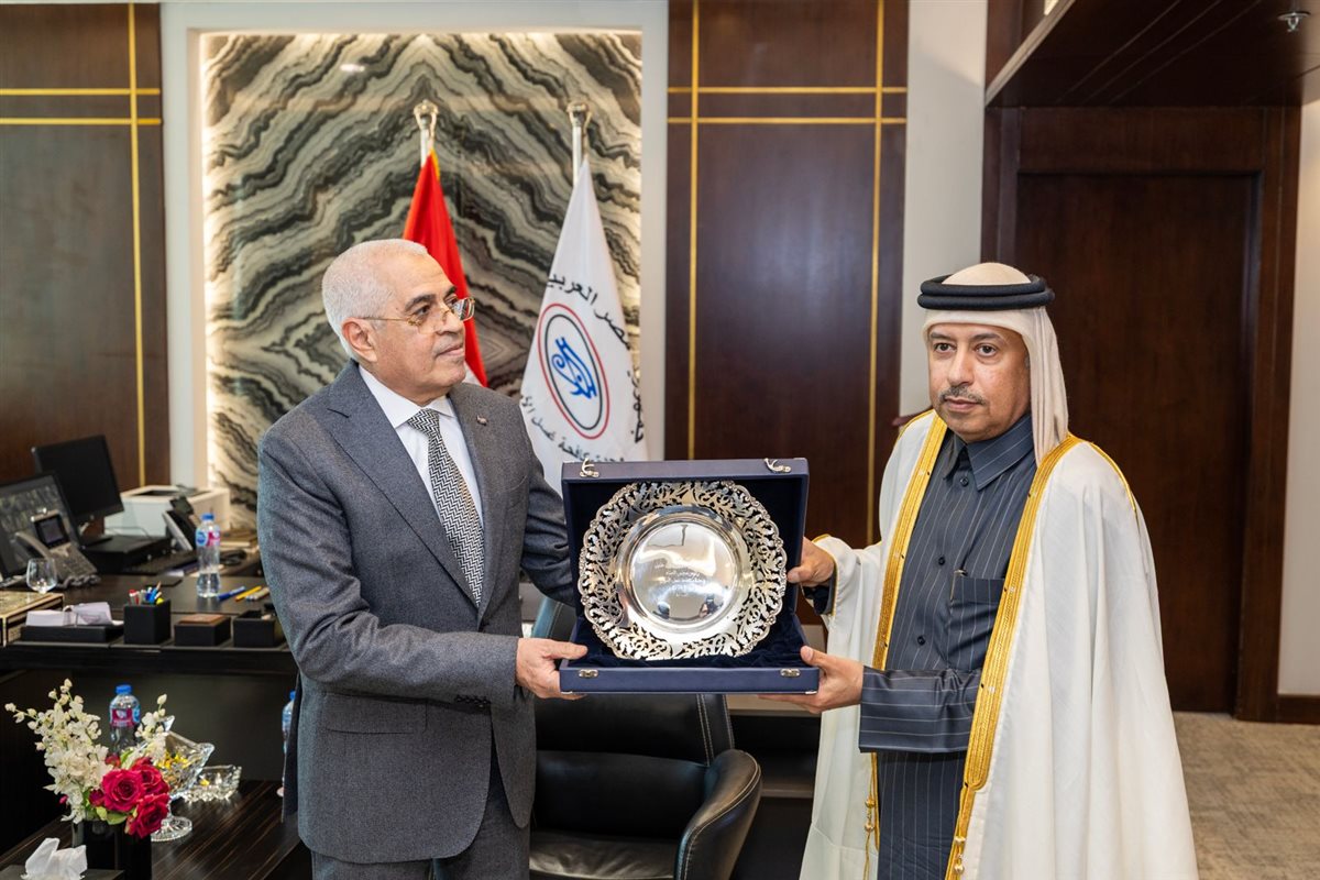 رئيس مجلس أمناء وحدة مكافحة غسل الأموال وتمويل الإرهاب المصرية يستقبل النائب العام القطري