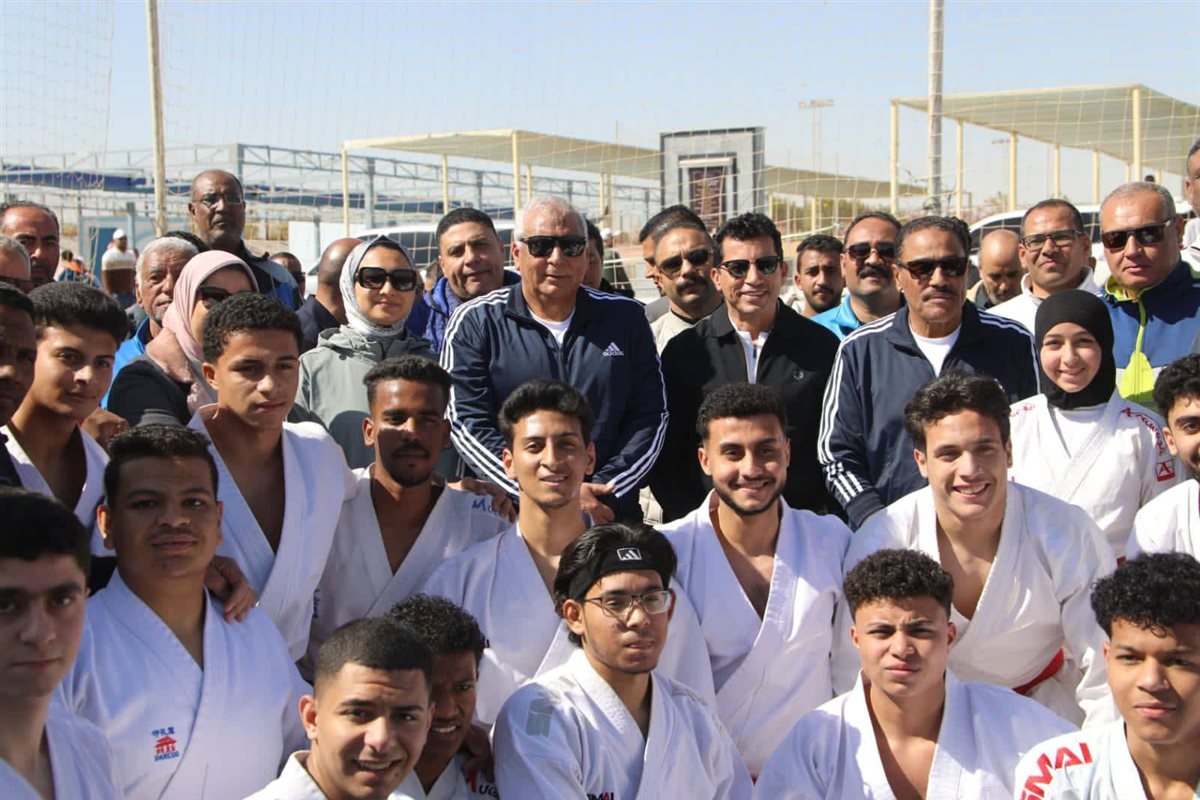 جانب من زيارة وزير الشباب للوادى الجديد